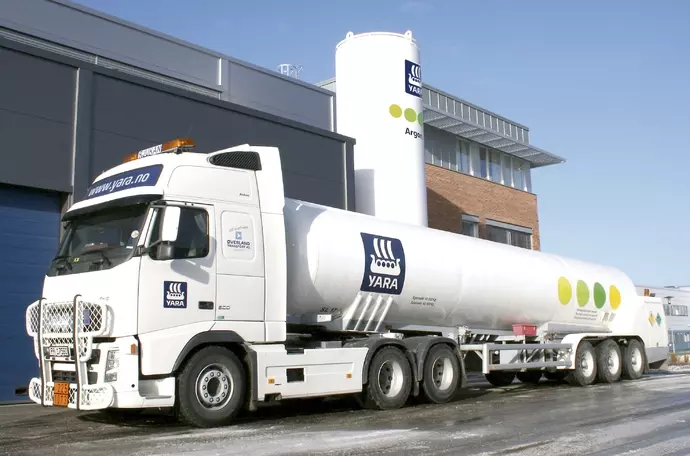 Caminhão tanque da Yara